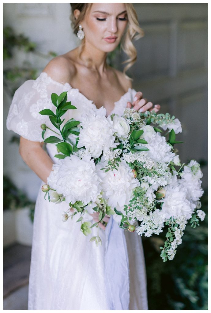 Virginia wedding editorial, wedding florals
